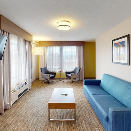 Holiday Inn Express South Burlington By Ihg Экстерьер фото