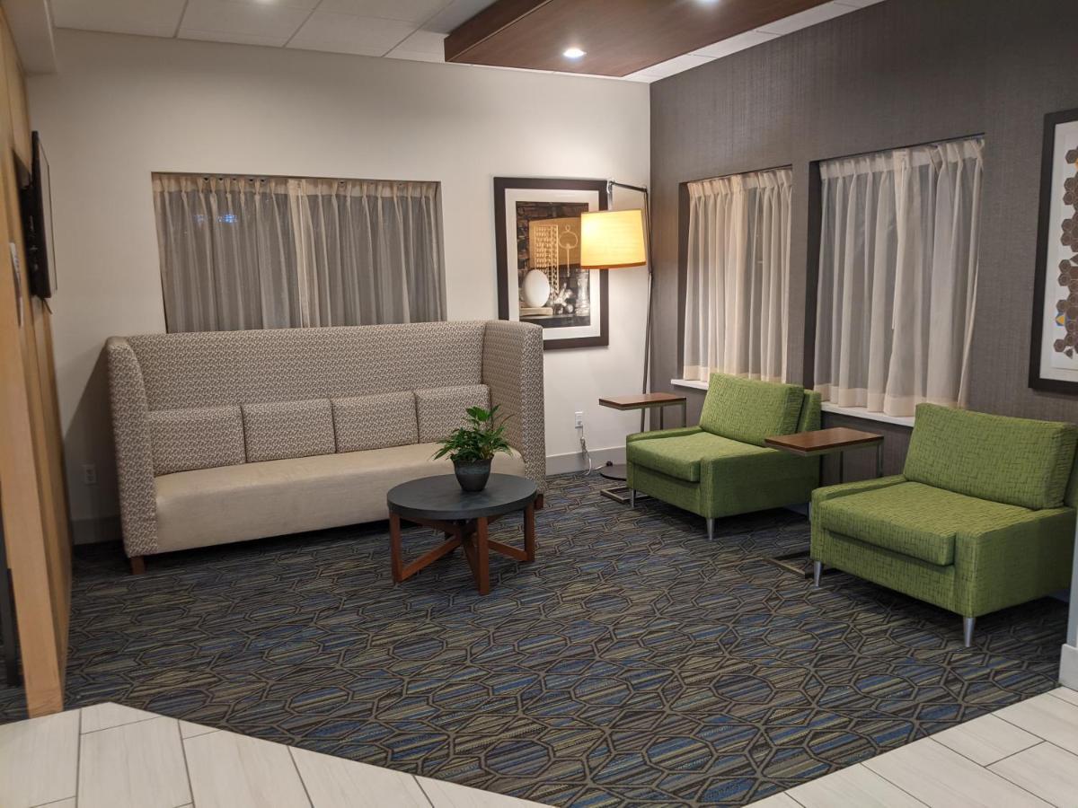 Holiday Inn Express South Burlington By Ihg Экстерьер фото