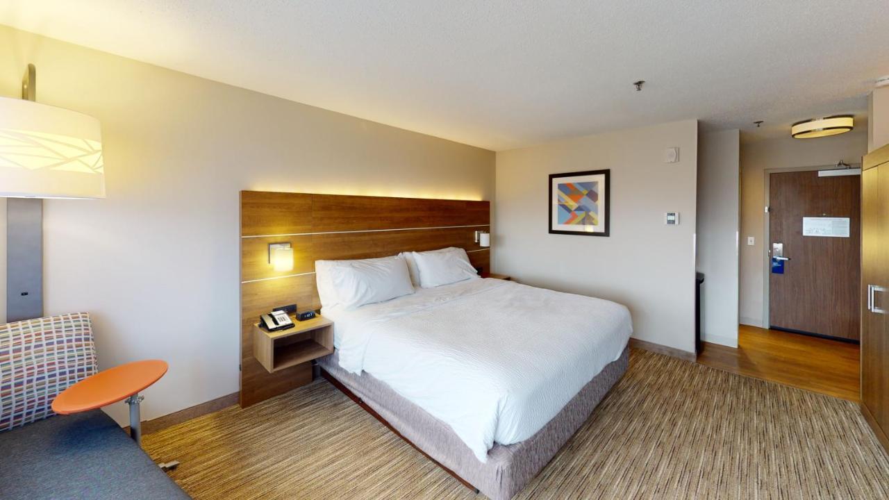 Holiday Inn Express South Burlington By Ihg Экстерьер фото