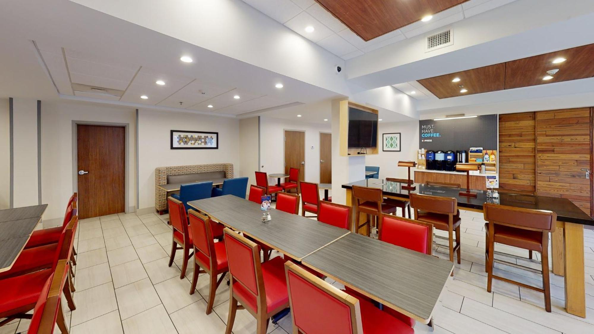 Holiday Inn Express South Burlington By Ihg Экстерьер фото