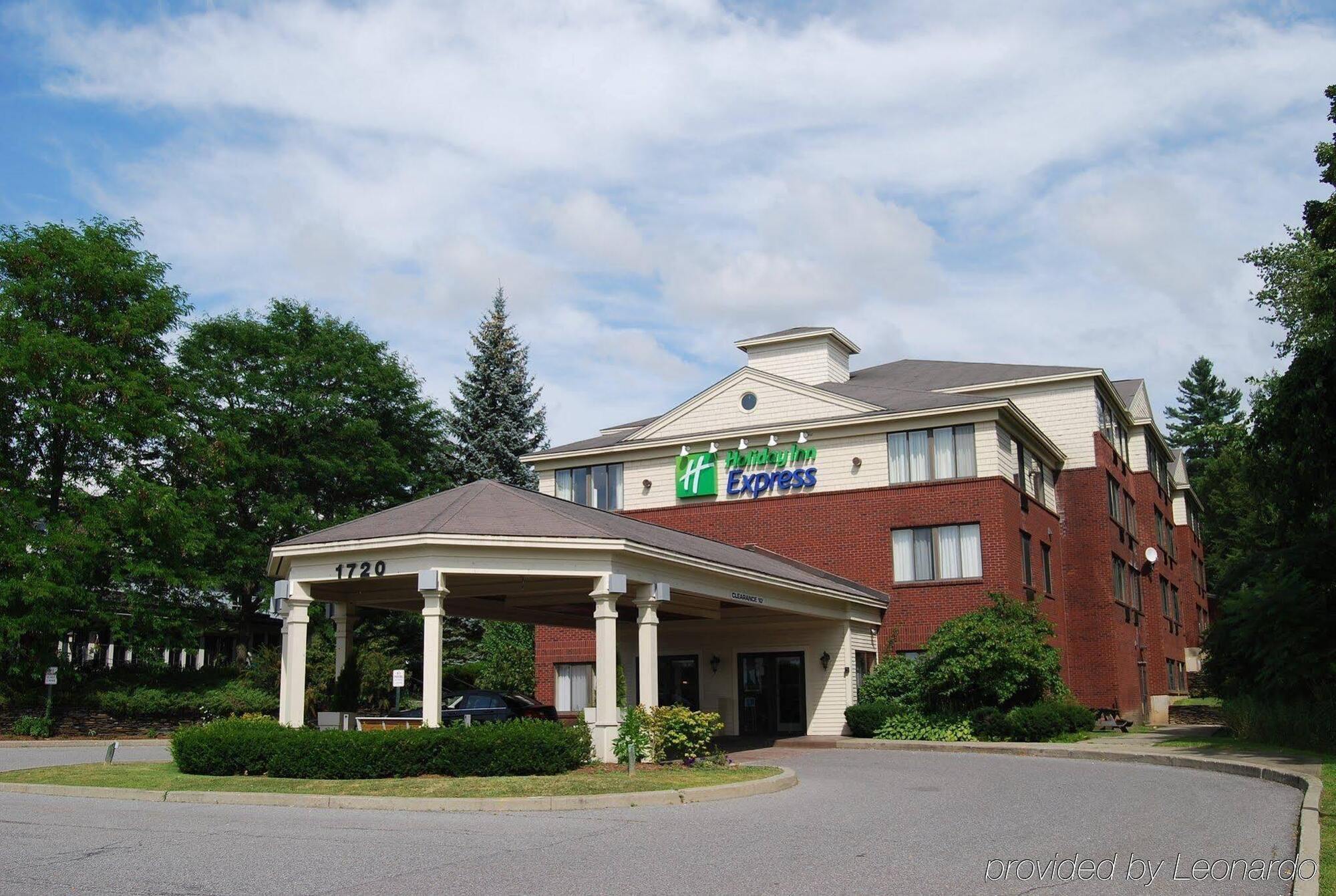 Holiday Inn Express South Burlington By Ihg Экстерьер фото